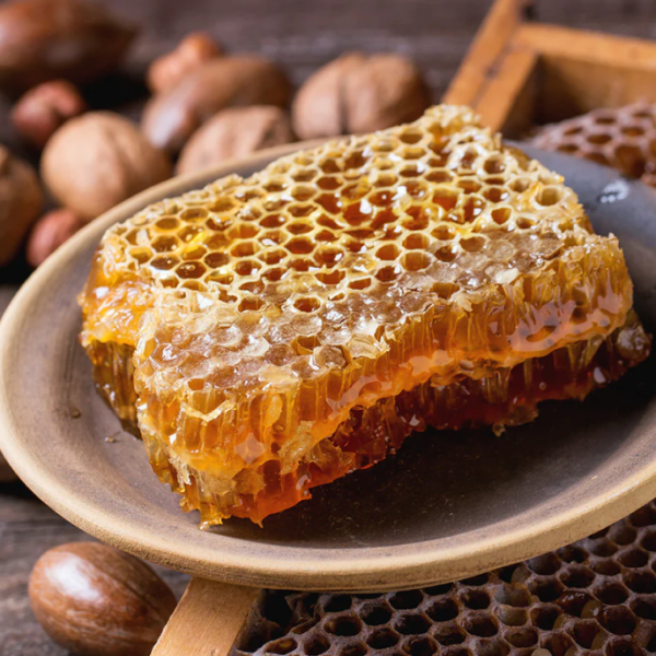 Api&Mokta Çerçeve Petek Bal – Yaklaşık 3 Kg Saf Doğal Bal