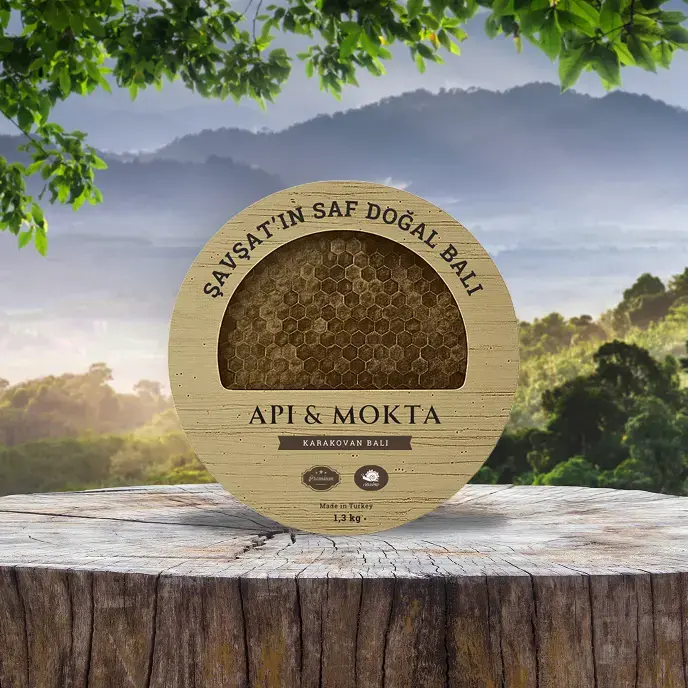 Karakovan Petek Bal ~1.3 kg | Artvin Şavşat Doğal Ham Bal – Api&Mokta